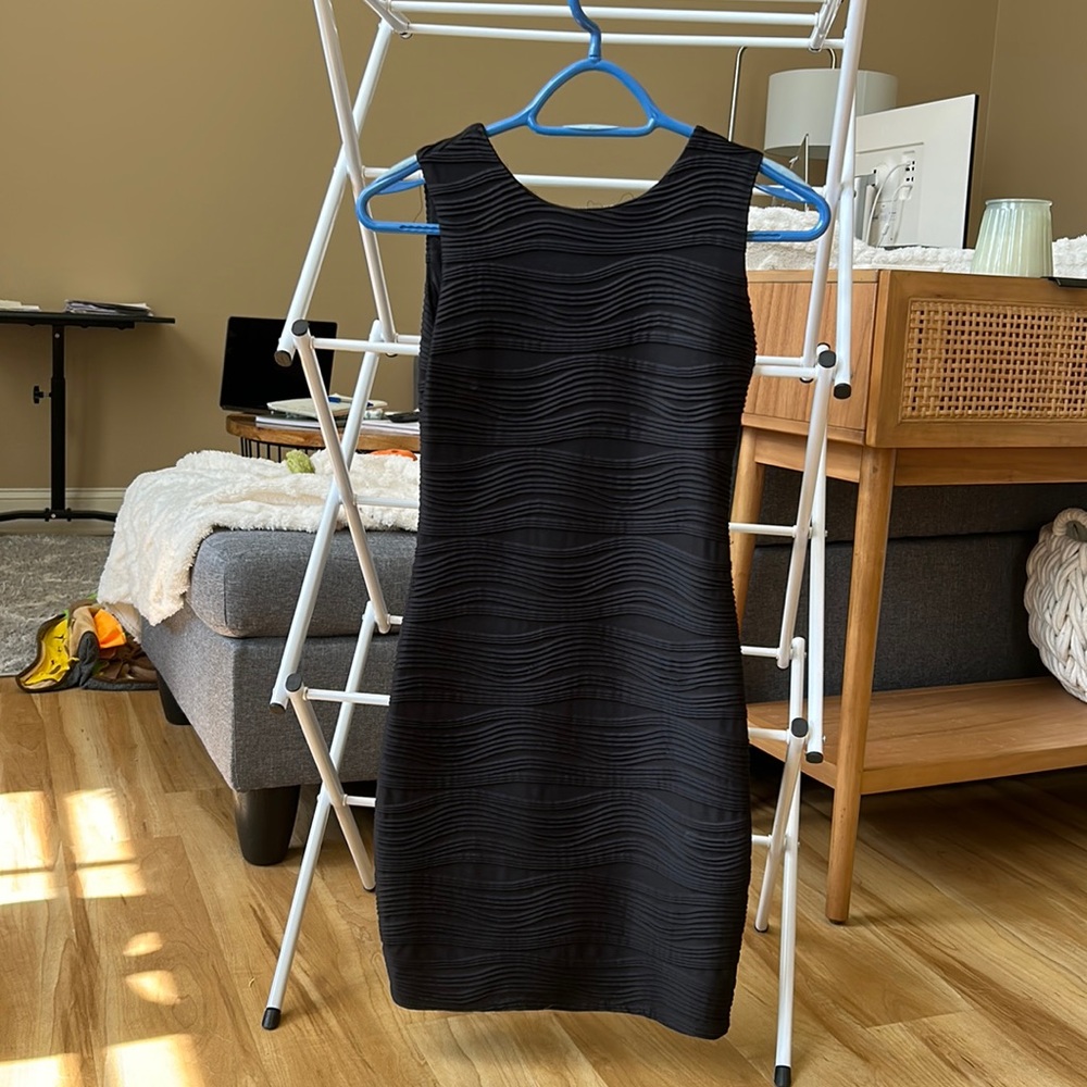 Black fitted dress